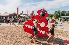 The communal and open atmosphere has people coming back year after year for this fan favourite. Lowlands 2021