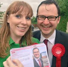 Последние твиты от angela rayner (@angelarayner). Angela Rayner S Husband Mark Rayner Wiki Bio Age Family Kids Net Worth