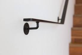 コンセプトはとにかくシンプルに四角い箱に収納された楽しく生活 仕事のできる空間 階段てすり 手すりブラケット 手すり