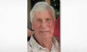 Robin Isham's Instagram, Twitter & Facebook