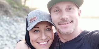 Elisha Stevens's Instagram, Twitter & Facebook