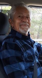 Robert Hampton's Instagram, Twitter & Facebook