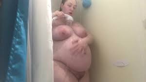 Huge Pregnant BBW Masturbates in the Shower