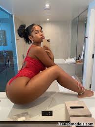 Experience SulanLikeMulan's nude OnlyFans moments