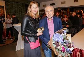 Naučili jsme se žít ze dne na den, říkají ivana a karel gottovi karel gott příští rok oslaví 80. Ivana Gottova Usvedcena Ze Lzi O Cem Vsem V Karlove Zivote Rozhoduje Sedmicka Cz