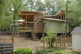 Our hotel is located minutes from university of georgia and the bustling downtown athens area with ample shopping and dining options. Athens Georgia 30606 Listing 18097 Green Homes For Sale
