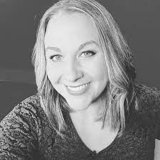 Glenda Grover's Instagram, Twitter & Facebook