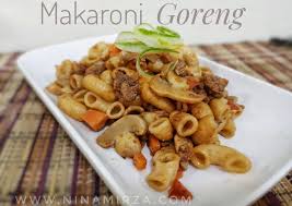 Resep makaroni goreng akan enak dinikmati setelah diberi bumbu tabur, baik rasa pedas, manis atau asin. Resipi Cara Masak Makaroni Goreng Paling Sedap Sedap