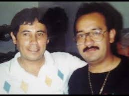 AMISTAD CARACAS EL TEMA PERDIDO EN VIVO LA CHICA DE PELO MARRON 2