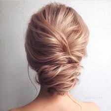 10 Hochsteckfrisuren Fur Mittellanges Haar Aus Top Salon Stylisten Frisuren Frisur Hochgesteckt Hochsteckfrisur