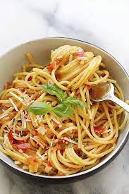 One Pan Pasta Quick And Easy Spaghetti Cooked In One Pan This Delicious Recipe Takes Only 20 Minutes Easy Pasta Recipes Pasta Recipes One Pan Pasta