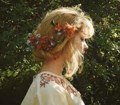 A Headache With Pictures In 2021 Hair Styles Pretty Hairstyles Princess Aesthetic