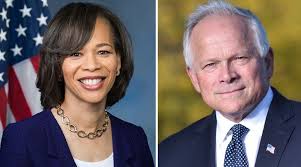 Watch live: Delaware's Lisa Blunt Rochester debates Lee Murphy