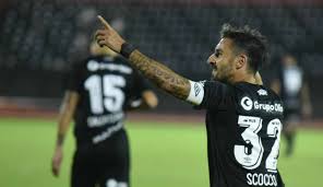 Nacho tiró un caño dentro del área, lo tomaron del brazo y cae. Newell S Pego Dos Veces Y Se Llevo La Victoria Frente A Patronato Redaccion Rosario