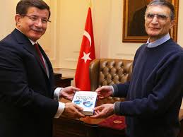 Başbakan ahmet davutoğlu, türkiye cumhuriyeti devleti kimsenin şahsi, nesebi, mezhebi, ırki malı değildir. Sare Davutoglu Nun Amcasi Aziz Sancar In Hayatini Kurtarmis Ntv