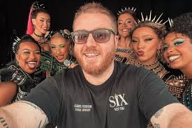 Shakira Simpson (@s.simpsson) • Instagram photos and videos