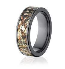 Mossy Oak Duck Blind Camo Wedding Band In Zirconium 7mm In 2020 Camo Wedding Rings Camo Wedding Bands Camo Rings