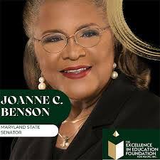 Joanne Benson's Instagram, Twitter & Facebook