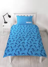 You'll be hard pushed to find fortnite bedding in stores, but there are a number of online retailers selling duvet covers, pillows and cushions. Fortnite Emotes Bedding Set Single 1481185 Argos Price Tracker Pricehistory Co Uk