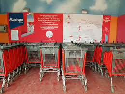 Auchan appartient à auchan retail, filiale gérant la branche alimentation de auchan holding. Ville De Cergy On Twitter Auchan Cergy Lance Un Dispositif Bloquant L Utilisation De Ses Caddies Au Dela Du Centre Commercial Des 3 Fontaines Une Mesure Completee Par Un Arrete Du Maire Interdisant La