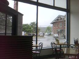 Northfield Vermont Looking Out Onto Depot Square From The Northfield Pizzeria The Green Mountains Are Visible Past The Depot Vermont Green Mountain Places