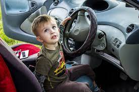 Ab Wann Durfen Kinder Im Auto Vorne Sitzen Graviditas Net