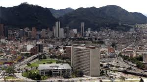 Luego de que la alcaldesa de bogotá, claudia lópez, señalara que no descarta una eventual cuarentena generalizada para la capital, el presidente en bogotá el comportamiento ha sido muy disímil, dependiendo la localidad. Decreto 018 Cuarentena Total Y Cuarentena Por Localidades En Bogota Bogota Gov Co