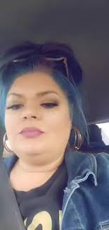 Katie Langan (@sbezzy88)