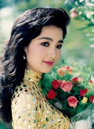 Nhan sắc Hoa hậu Giáng My năm 18 tuổi