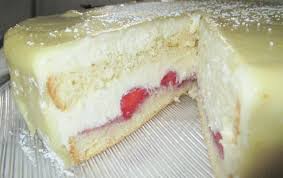 Alibaba.com bietet 1544 retinol creme für akne fotos produkte an. Einfache Schnelle Bayrisch Vanille Creme Torte Mit Erdbeeren Vanillecreme Torte Lebensmittel Essen Kuchen Und Torten Rezepte