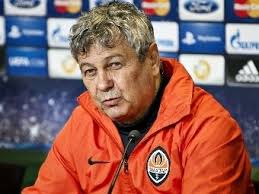 Neredeyse 10 yıldır shakhtar donetsk'in başında ve artık değişim zamanı geldi dedi. Mircea Lucescu Mircea Lucescu Biography Photos