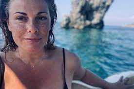 She then became the face of major advertising brands like pupa, wind, persona, sky, zalando, and elena mirò. A Son At 42 13 Years After The First Vanessa Incontrada Is Thinking Seriously About It Despite Everything Ruetir