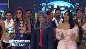 Sensual y transparente vestuario de Gloria La Vacuna