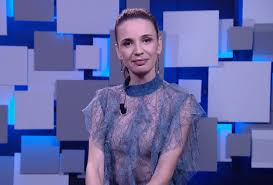 New videos new fotos cv updated. Una Pezza Di Lundini Tutto Sul Nuovo Dissacrante Programma Di Rai 2 Gogo Magazine