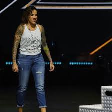 Mercedes Martinez In 2020 Fashion Beachwear Outfit Of The Day