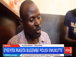 Polisi y'e Nansana eliko omusajja gw'ekutte n'emuggalira ng'emulanga  okumala ebbanga ng'abba abantu n'okabasanya abakazi. Omukwate aliko  abamulumiriza nti abadde yeeyita omusumba Omututumufu ate nga Muyimbi  Pastor Wilson Bugembe, ow'ekkanisa ya Light The