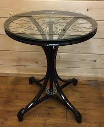 Our Bicycle Wheel Table Is Now Finished The Table Has Been Created From Three Bicycle Wheels And Decoracao Tubos Ideias De Decoracao Casa Mobiliario Artesanal