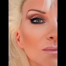 What can I mix in my protein shake to help it taste better? 😭