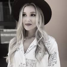 Charleston area restaurants serving fresh oysters?