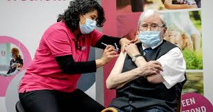 Wil je toch graag een afspraak maken? Ggd Zet Extra Mensen In Wegens Winterweer Ouderen Kunnen Afspraak Voor Vaccinatie Verzetten Arnhem Gelderlander Nl