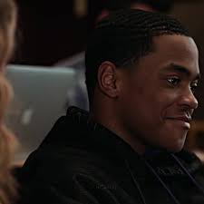 Lotta options #powerbook2 #tariqstpatrick #laurenbaldwin #effiemorales  #aynacovington #dianatejada #shadowban #fyp