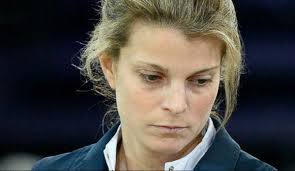 Το release athens θα έχει την τιμή να υποδεχτεί τους θρυλικούς nick cave & the bad seeds, ένα από τα πιο καθηλωτικά και συναρπαστικά live acts στον πλανήτη, την τετάρτη 15 ιουνίου 2022, στην. A8hna Wnash Asxhma Ta Teleytaia Nea Se Dyskolh Katastash Shmera Miss Glitter