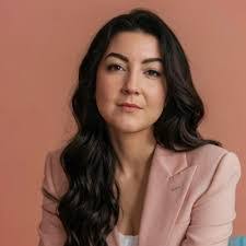 Anna Teasley's Instagram, Twitter & Facebook