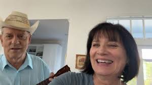 Kerry Peterman's Instagram, Twitter & Facebook