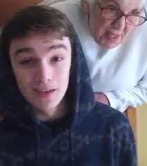 Nicole a une tante pauline et un oncle alex. Cette Grand Mere Et Son Petit Fils Se Lancent Dans Un Duo Etonnant