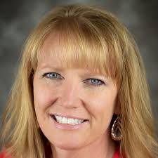 Rebecca Knott's Instagram, Twitter & Facebook