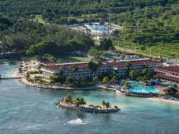 This resort is 1.1 miles from the lush oasis botanical gardens at asheville. Montego Bay Hotel And Resort Holiday Inn All Inclusive Resort