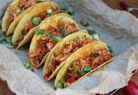 Pulled Chicken Aus Dem Dutch Oven Pulled Chicken Tacos Oventacos Pulled Chicken Aus Pulled Chicken Tacos Chicken Tacos Recipe Easy Shredded Chicken Recipes