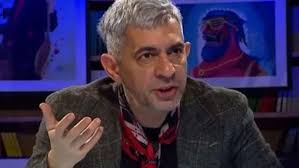 Okan bayülgen, günümüz itibariyle 56 yaşındadır. Okan Bayulgen Den Cocuklariyla Oynayan Babalara Gerzek Televizyon Haberleri