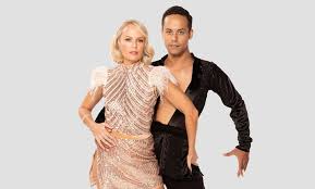 Apr 04, 2017 · brittany s. Dancing With The Stars Nz 2019 Contestants Clinton Randell Carolyn Taylor Glen Osborne Walter Neilands Newshub